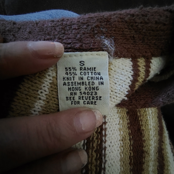 Vintage GAP Knit Vest with Brown and Cream Stripes Large - Picture 5 of 6